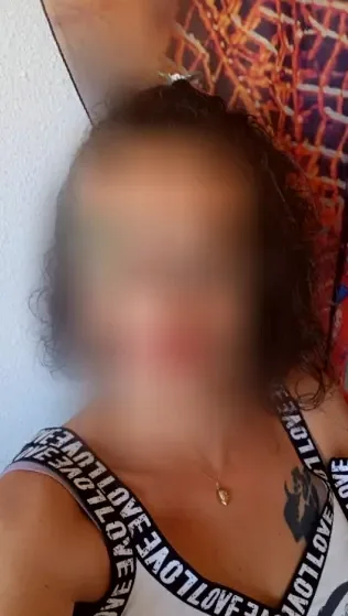 Angelika, 40