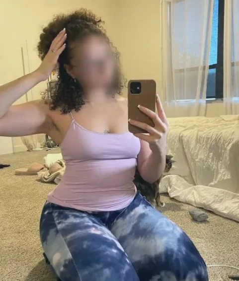 Angelika, 32
