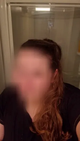 Celine, 26