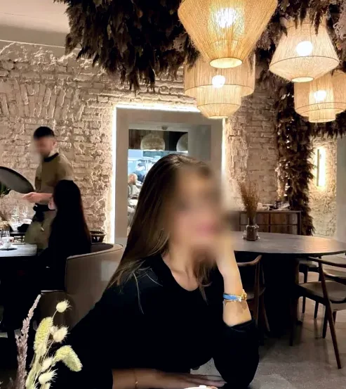 Dilara, 25