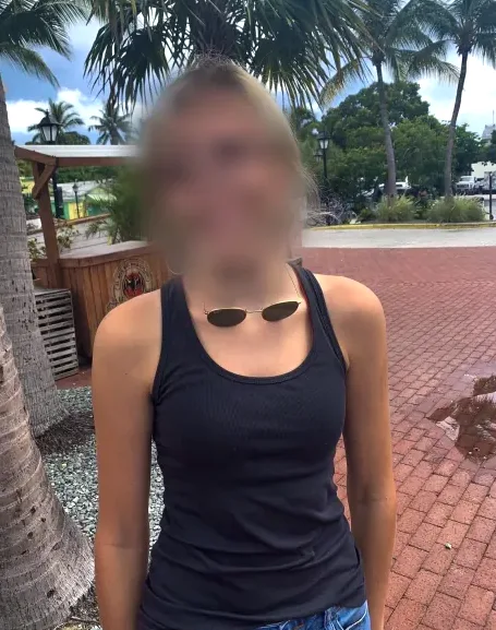 Nadine, 20