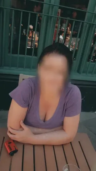 Sanja, 39