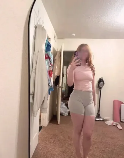Yvonne, 30